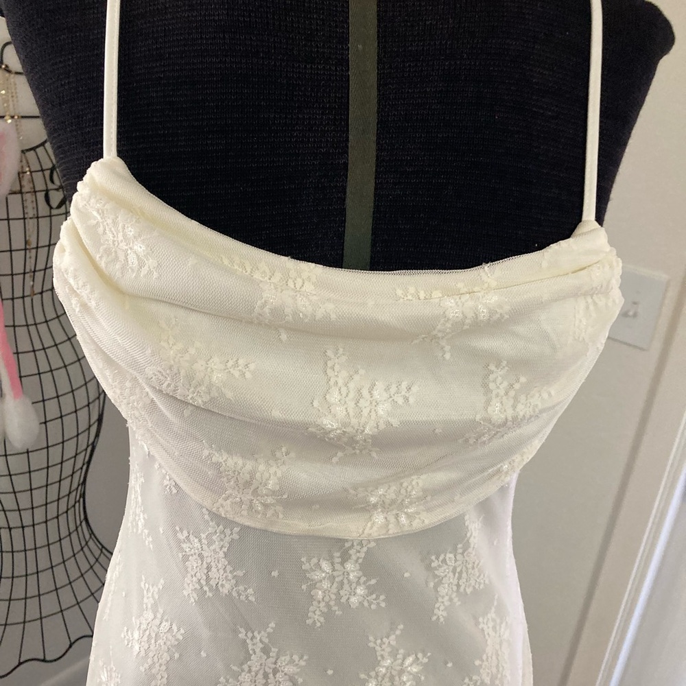 Elegant White Floral Dress
